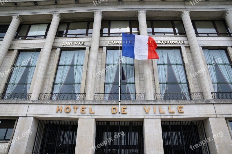 Le Havre Hotel Building Architecture Flag