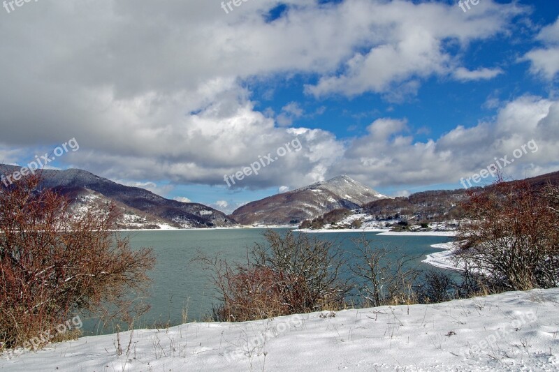 Campotosto L'aquila Abruzzo Italy The Abruzzo National Park