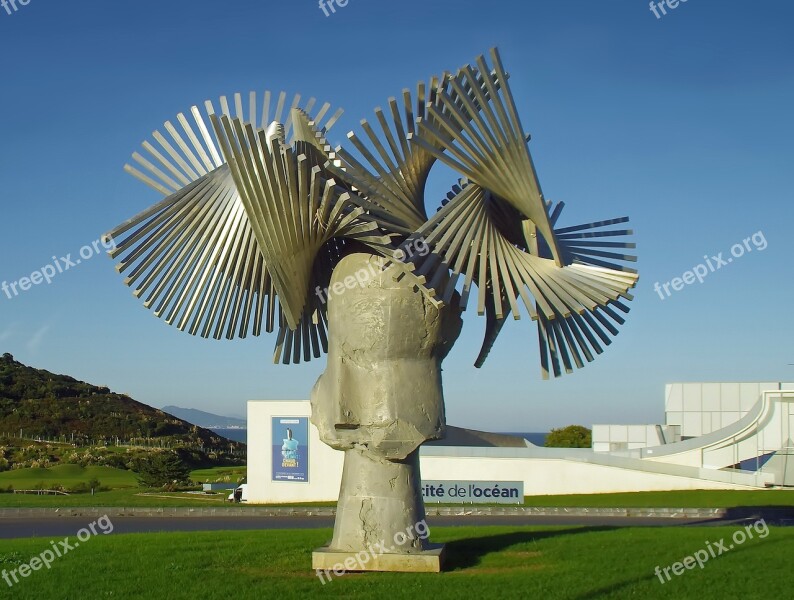 Biarritz Ocean City Museum Statue Modern Art