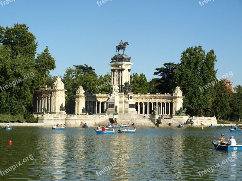 Removal Madrid Spain Lake People