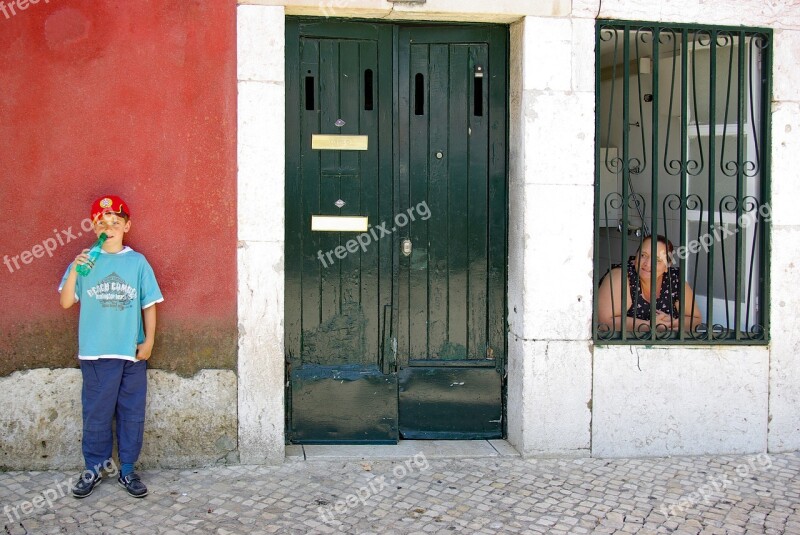 Portugal Lisboa Lisbon Street Child