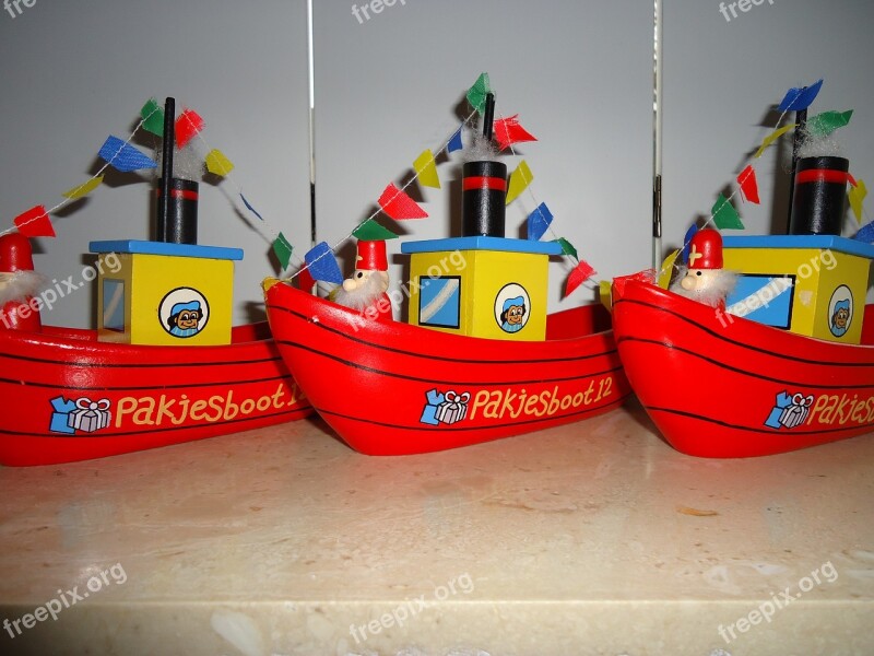 Saint Nicholas Steamer Packet Boat Packet Boat 12 Garlands