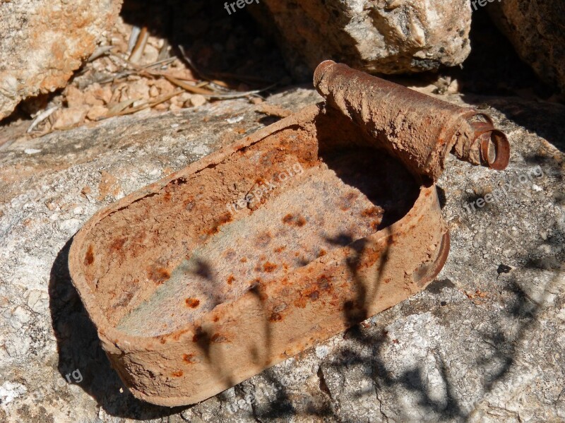 Can Old Rusty Vintage Sardines