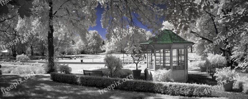 Pavilion Infra Red Britz Garden Berlin Special