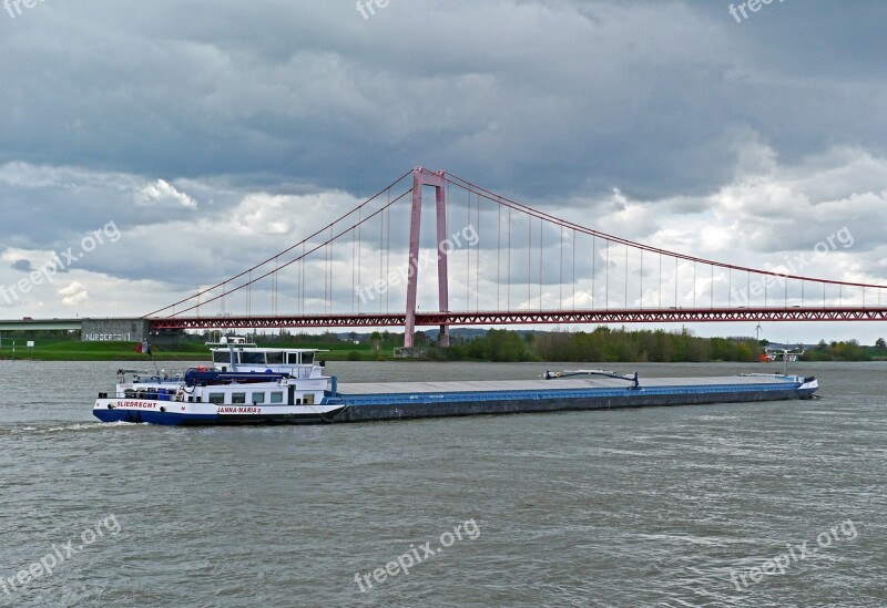 Niederrhein Shipping Suspension Bridge Emmerich 500 Meter