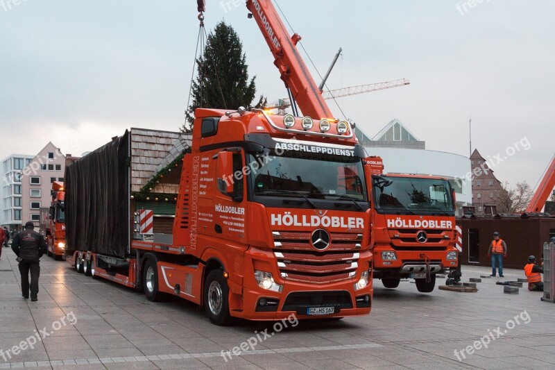 Truck Low-bed Trailer Crane Heavy Transport Commercial Vehicle