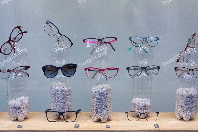 Glasses Window Plastic Bottle Presentation Glasses And Opticians