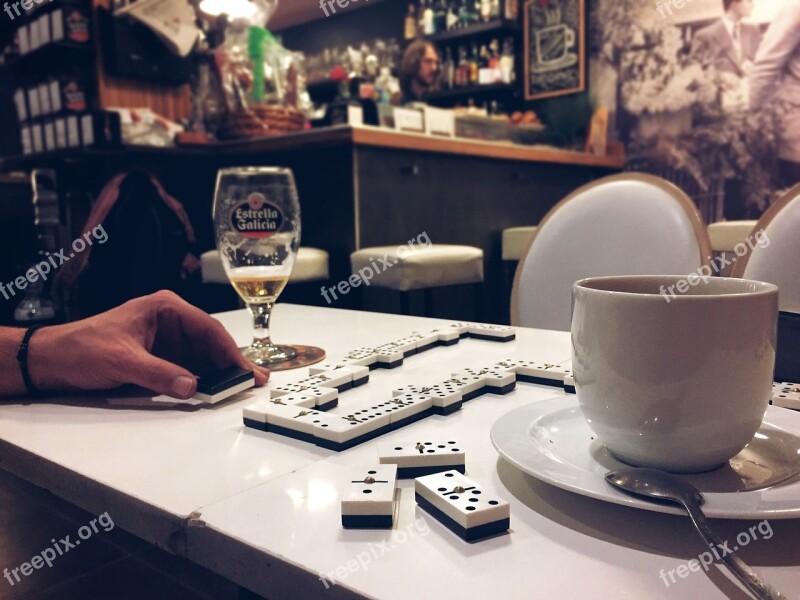 Coffee Domino Bar Hand Beer