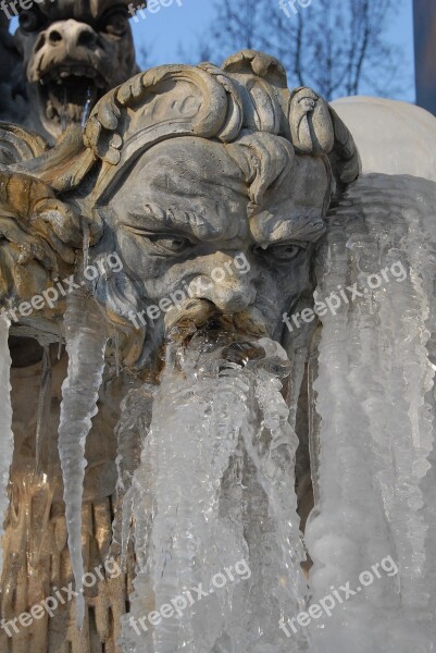 Fountain Statue Neptune Face Ice