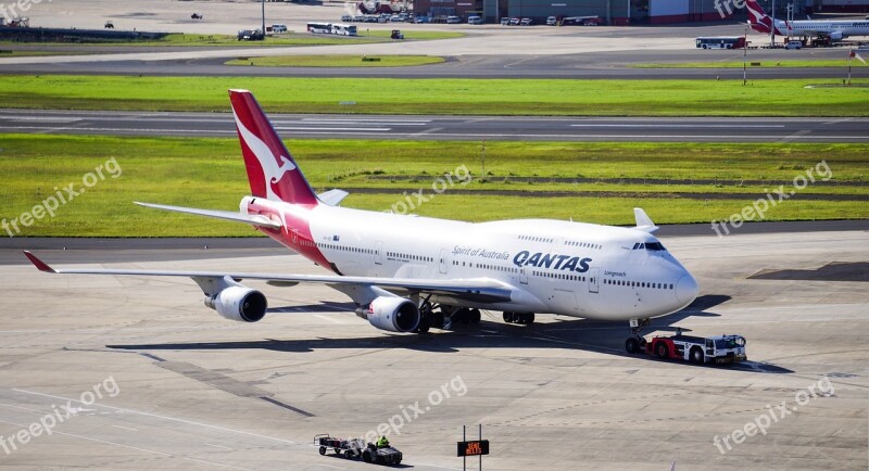 Qantas 747 Boeing Passenger Commercial