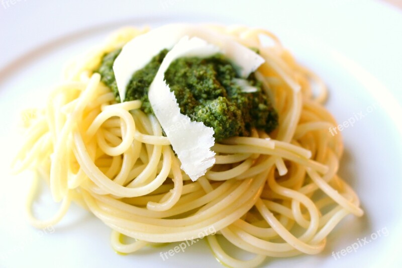 Pesto Pasta Spaghetti Parmesan Flat