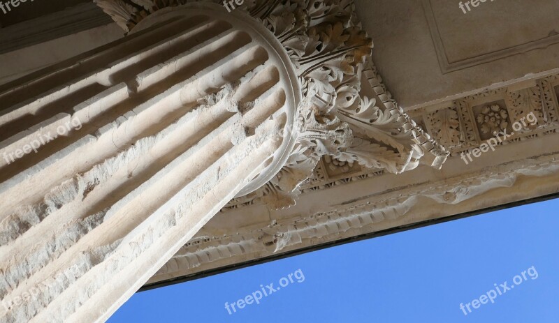 Corinthian Column Maison Caree Nimes Roman