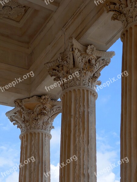 Corinthian Columns Capitals Maison Caree Nimes