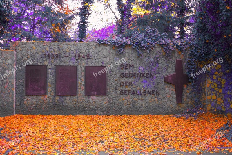 Monument Memorial Soldiers Mourning War Memorial