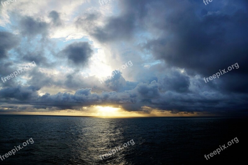 Atlantic Ocean Water Sky Nature