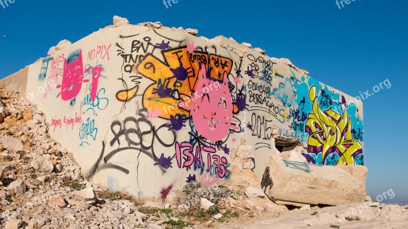 Marseille Bunker Calanque Graffiti Tag