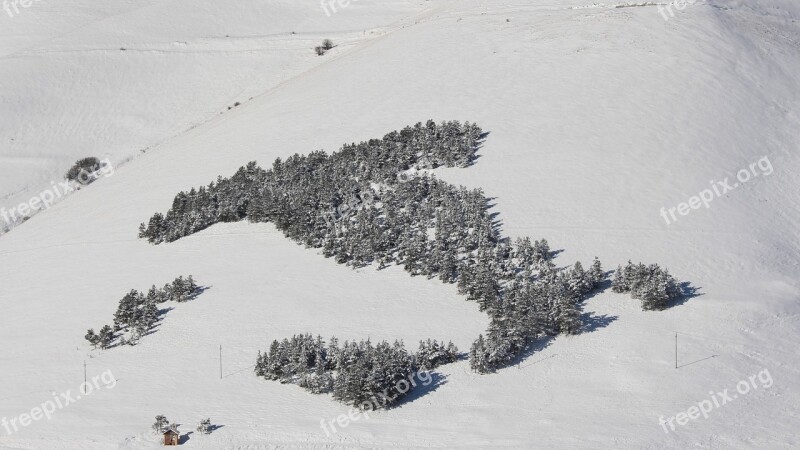 Castelluccio Italy Norcia Snow Mountain