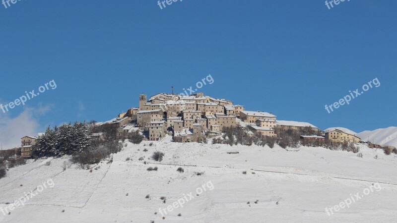 Castelluccio Mountains Snow Norcia Free Photos