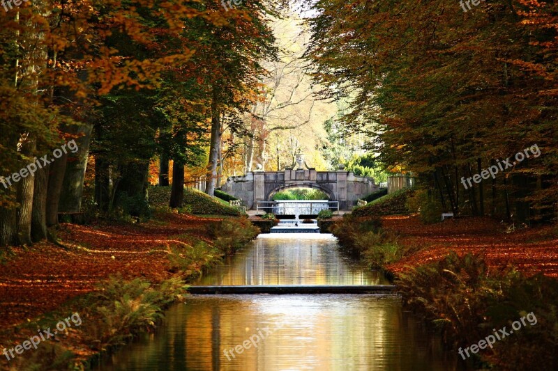 Water Channel Bridge Castle Park Ludwigslust-parchim