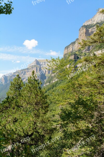 Ordesa Valley Pyrenees Huesca Landscape Valley Of Ordesa