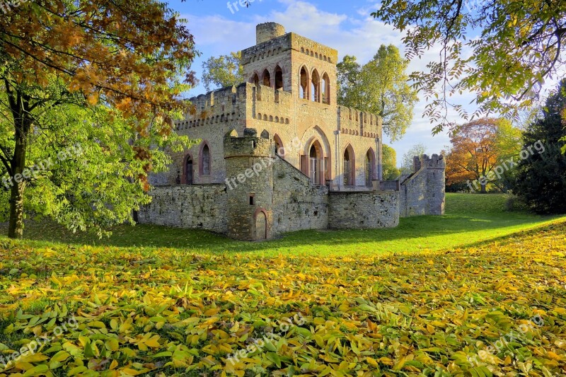 Castle Park Wiesbaden Biebrich Mosburg Autumn