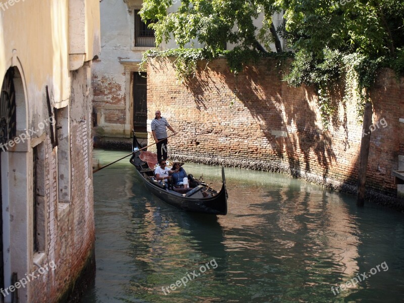 Venice Italy Romantic Bardolino Gondola