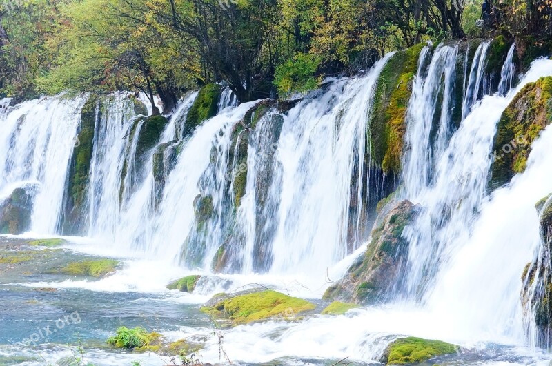 The Snow Falls Falls Autumn Jiuzhaigou National Park