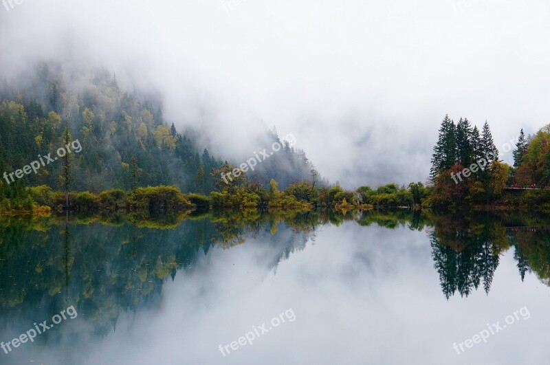 Fog Jiuzhaigou Autumn Lake Early In The Morning