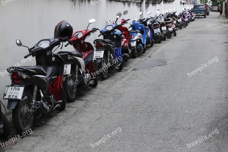 Motorcycle Thailand Row Street Parking