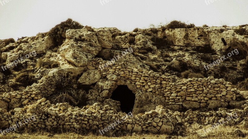 Cave Corral Stone Built Stockraising Abandoned