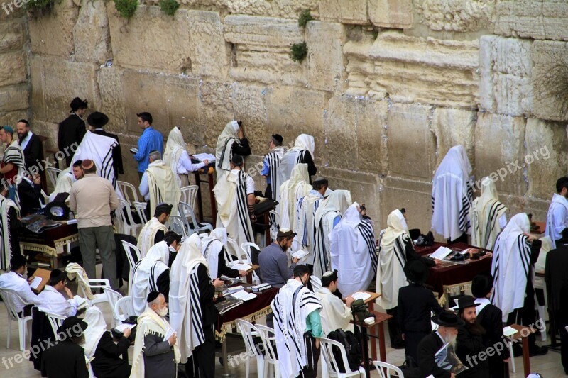 Wailing Wall Jerusalem Jewish Praying Believers