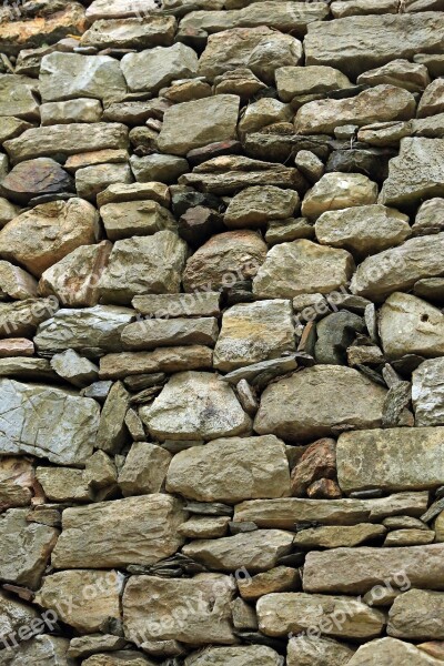 Building Dry Stone Languedoc Wall Stones