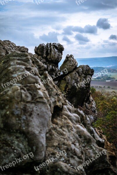 Rock Devil's Wall Mountains Stone Formation Cliff