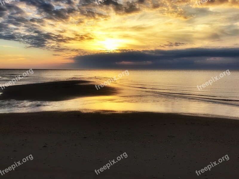 Golden Sunset Clouds Night Sea Horizon