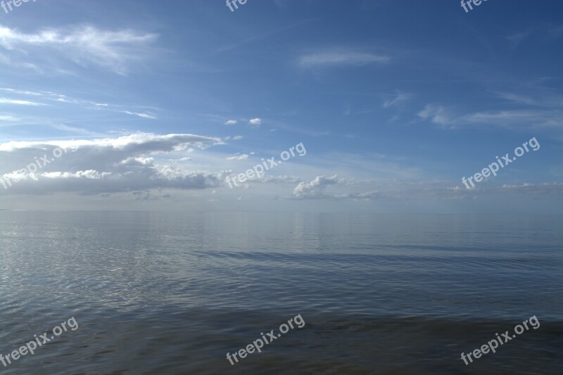 Sea ​​reflection Mirroring Sky Water Beautiful