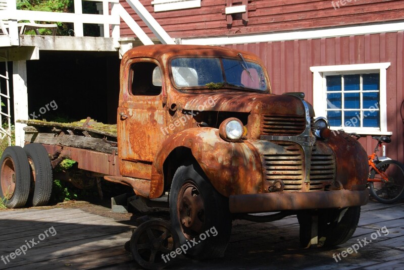 Dogde Rusted Old Rust Metal