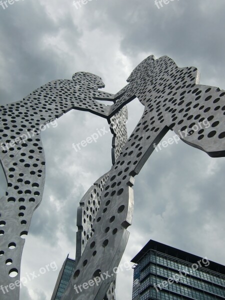 Berlin Molecule Man Spree Treptow Sculpture