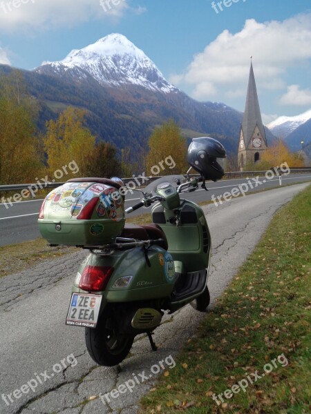 Roller Vespa Motor Scooter Matrei East Tyrol