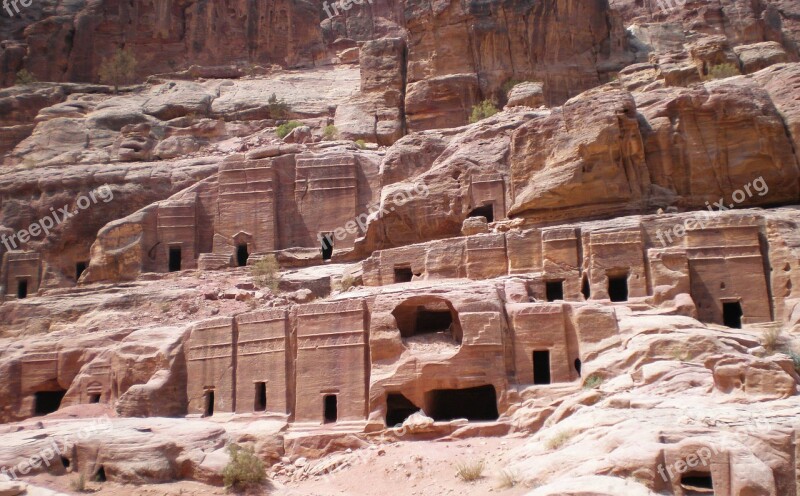 Jordan Petra Travel Raqmu Historical