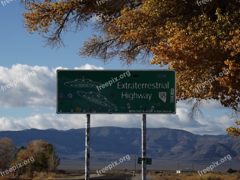 Highway Nevada Extra Terrestrial Aliens Ufo