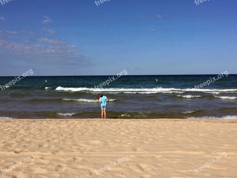 Lake Beach Girl Nature Water