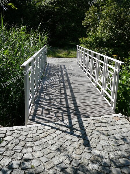 Spreeauenpark Bridge Short Woods White