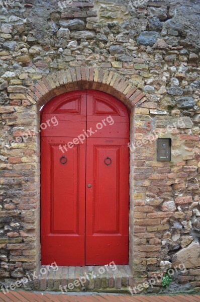 Red Door Home Entrance 5