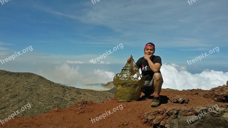 Summit Mountain Slamet Indonesia Hiking