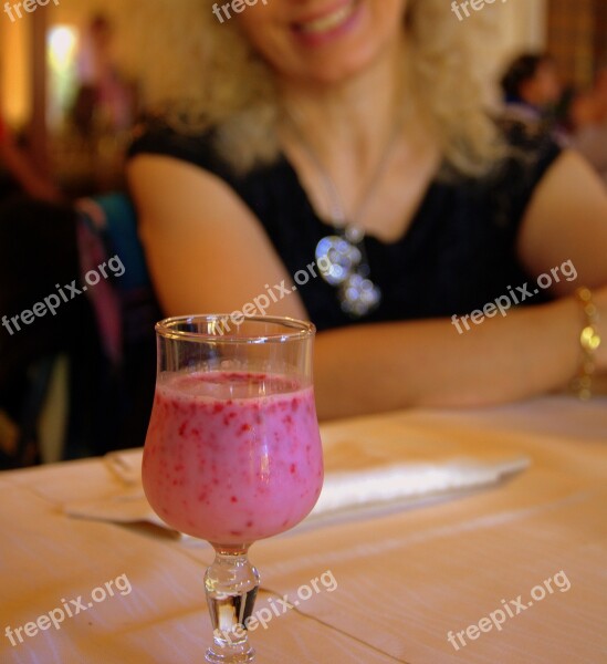 Dessert Glass Strawberry Soft Fruits Table