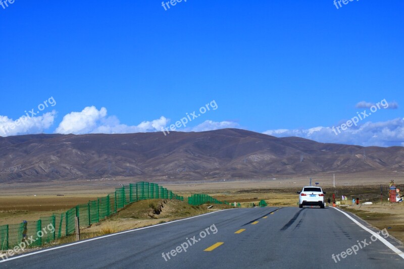 Qinghai The Scenery Blue Sky Xining Lake