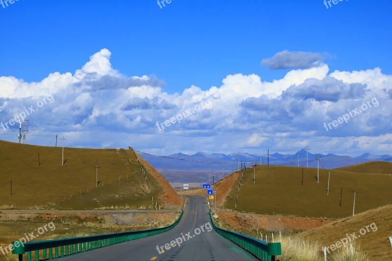 Qinghai The Scenery Blue Sky Xining China