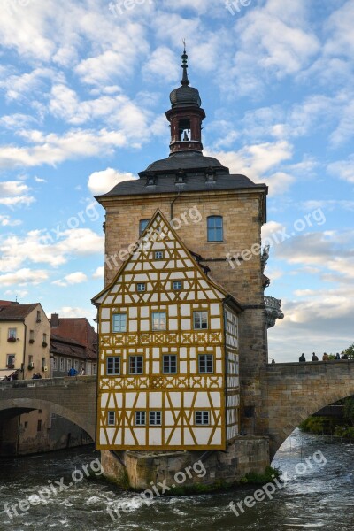 Bamberg Town Hall Fachwerkhaus Bridge Regnitz