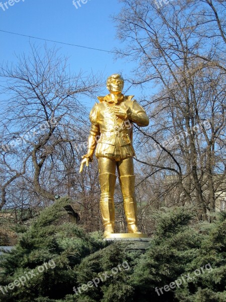 Golden Man Human Sculpture Gold Sculpture Sights