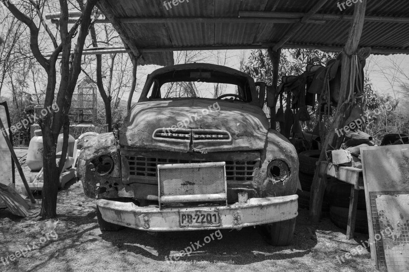 Old Cars Black And White Antique Car Cars Land Rover